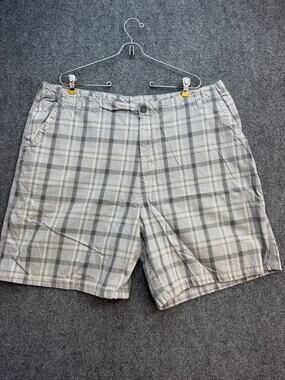 Big Dogs Men's Size 42 Gray Plaid 100% Cotton Bermuda Casual Shorts
